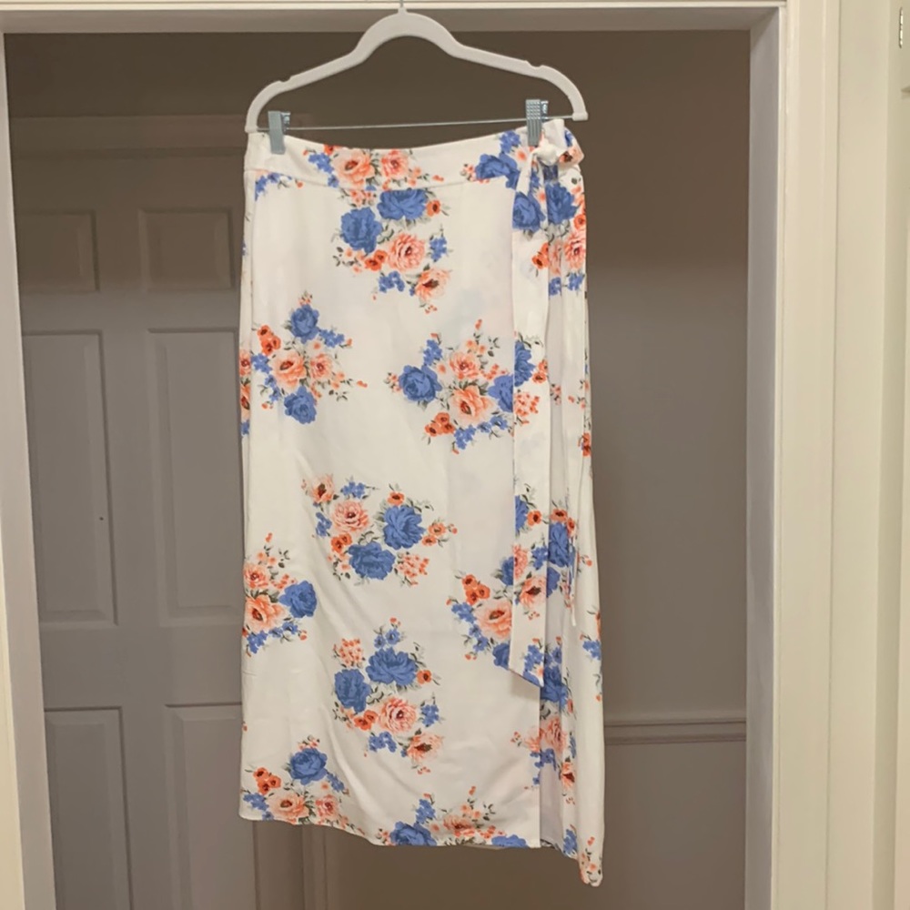 NWT Loft floral linen blend wrap midi skirt